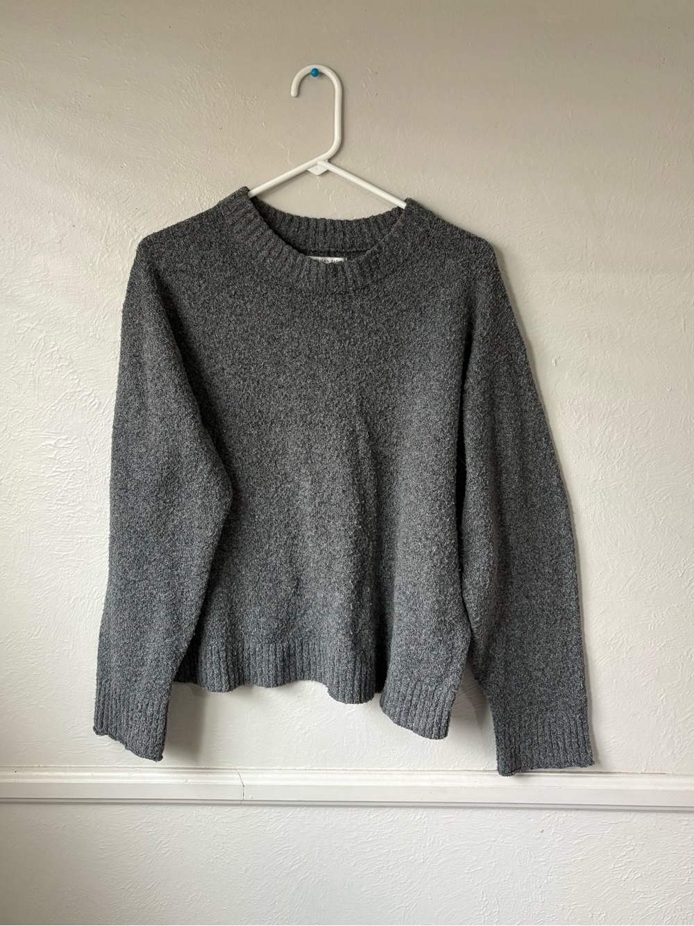 American Eagle Outfitters Women’s Gray Crewneck Sweater